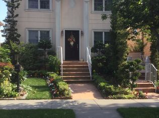 15720 20th Rd #2, Whitestone, NY 11357