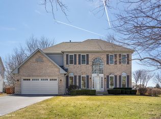 318 Devon Ct, Grayslake, IL 60030