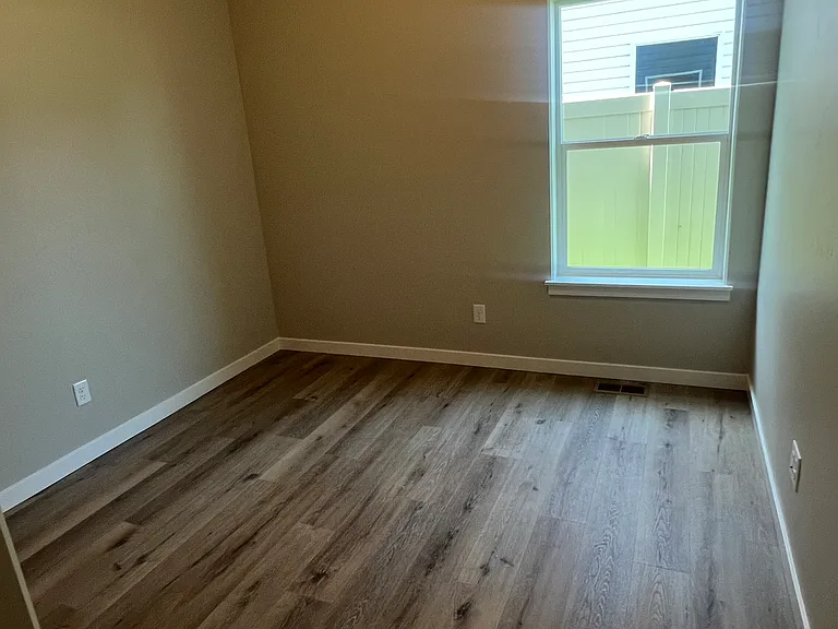 800 Shadowleaf Ave — Photo 3