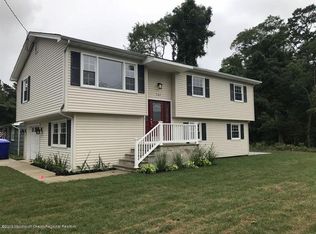 302 Cherokee Ln, Brick, NJ 08724