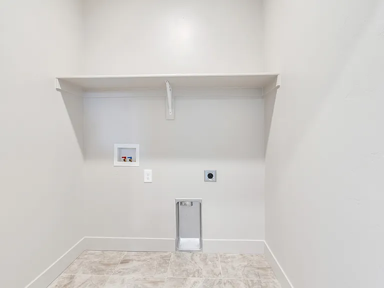 708 W Bronze Leaf Rd #1 — Photo 8