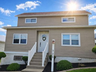 725 Longfellow St, Vandergrift, PA, 15690