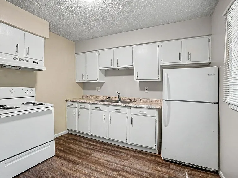 1313 Huntington Ave #2 — Photo 11