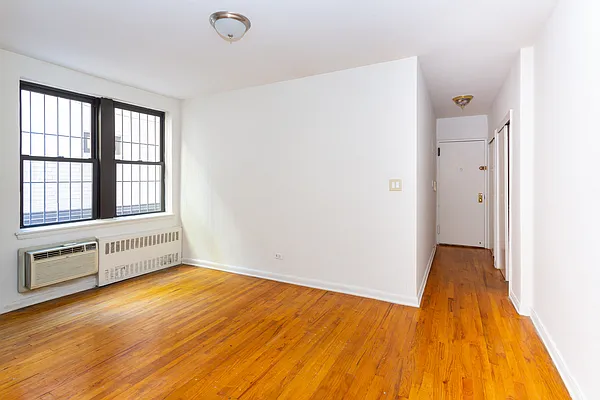 Rented by Compass | media 3