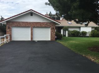 4114 Robin Rd W, University Place, WA 98466