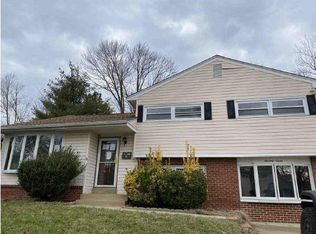 77 S Avon Dr, Claymont, DE 19703