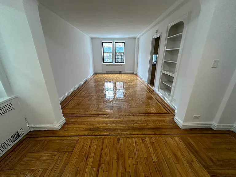147 W 230th St #4B — Photo 3