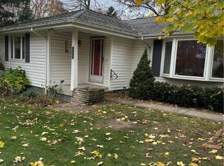 5876 Woodhill St, Painesville, OH 44077