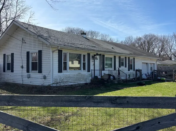 1719 Lindberg Rd, Anderson, IN 46012