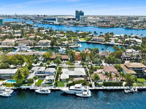 2455 Del Lago Dr, Fort Lauderdale, FL 33316