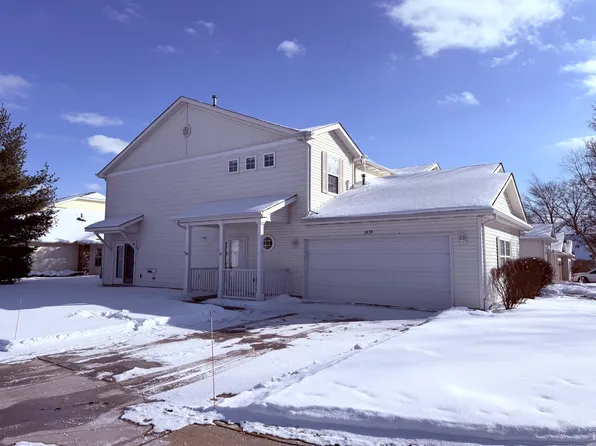 1239 Fox Hollow Dr, Porter, IN 46304