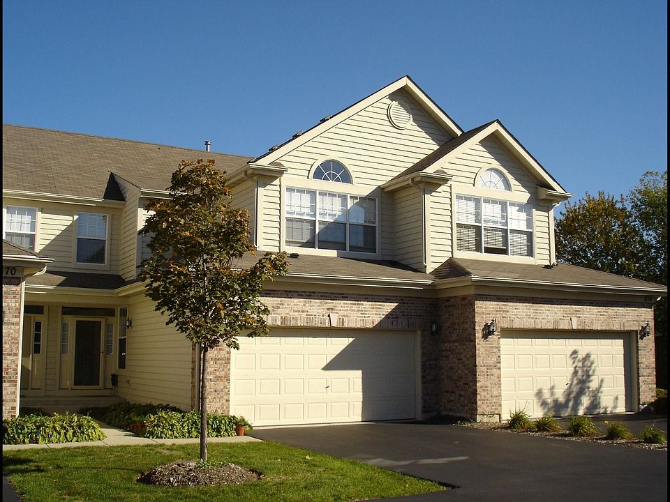 Great Curb Appeal !