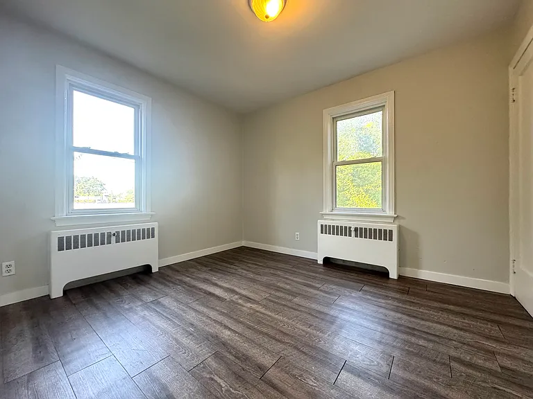 416 Nelson St #1 — Photo 6