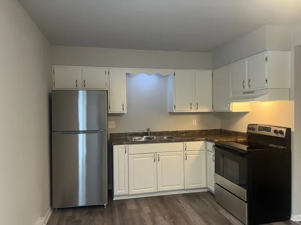 1694 Molitor Road, 1694 Molitor Rd APT A, Aurora, IL 60505