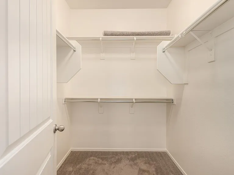 7503 S 12th Ave — Photo 17