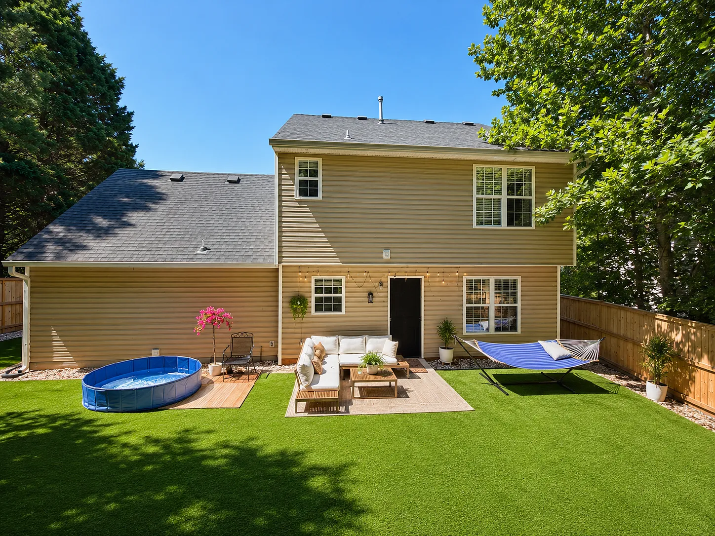 4 bed, 2.5 bath, 1640 sqft, $4,100 — Photo 4