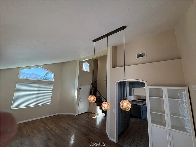 28561 Foxboro Ln — Photo 5