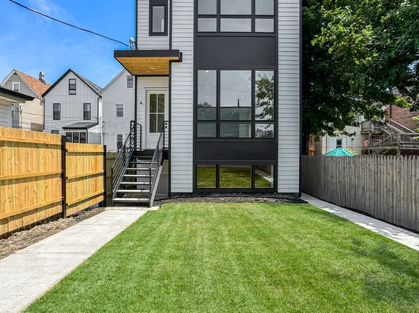 1728 N Sawyer Ave, Chicago, IL 60647