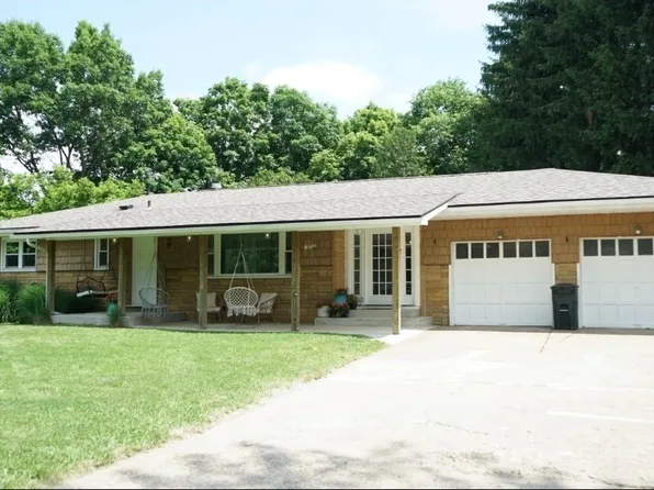 234 Pleasantview Dr, Weirton, WV 26062