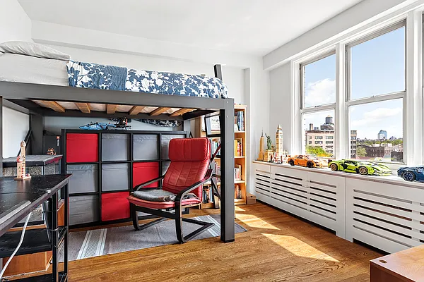 Sold by Douglas Elliman | media 10