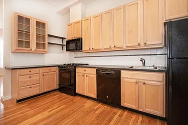 Rented by Harlem Lofts