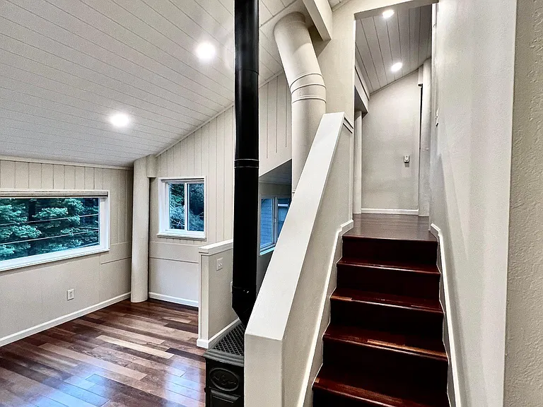 7765 Claremont Ave — Photo 19