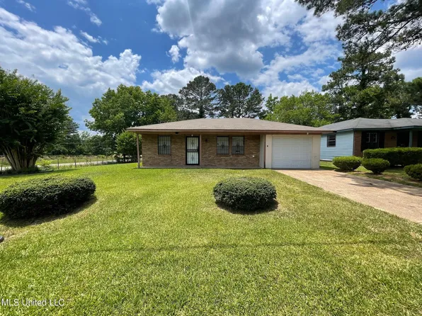 6501 Lake Forest Dr, Jackson, MS 39213