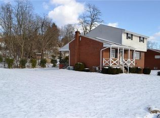 2975 Meadowvue Dr, Pittsburgh, PA