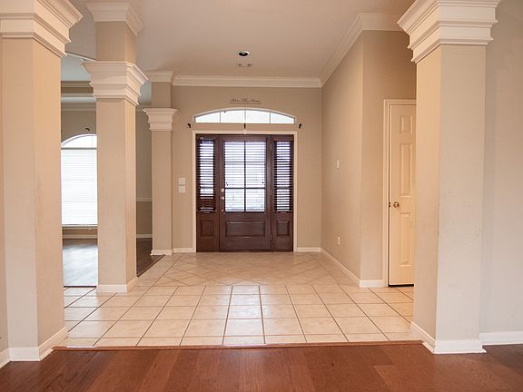 2nd image of 6180 Gracemount Ln