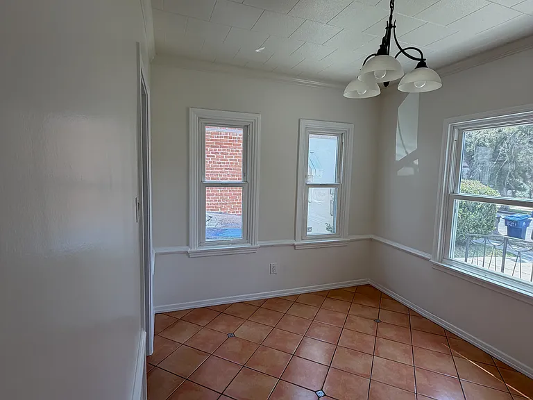 8347 W 4th St #1 — Photo 14