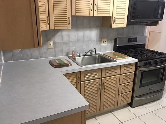 3rd image of 1432 Nedro Ave #1