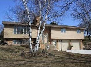 E2292 Rockledge Rd, Luxemburg, WI 54217