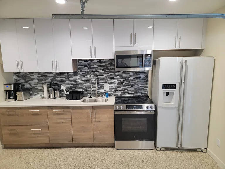 1025 Cypress Ave #3 — Photo 5