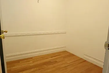 Rented by Manhattan Best Realty, Inc.