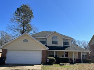 59 Savannah St, Columbus, MS 39702