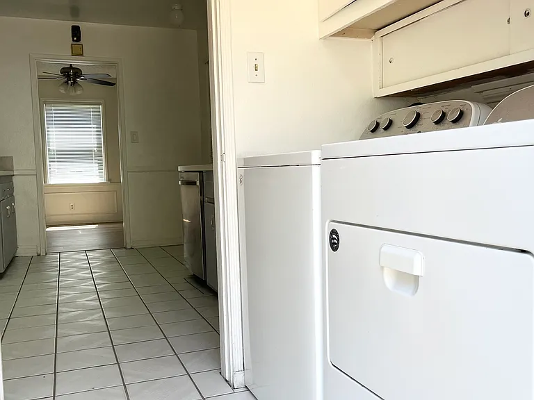 8000 Chase Ave — Photo 10
