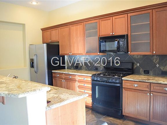 4th image of 33 Gladewater Dr