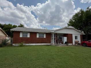 716 SW Arbuckle Ave, Lawton, OK 73501