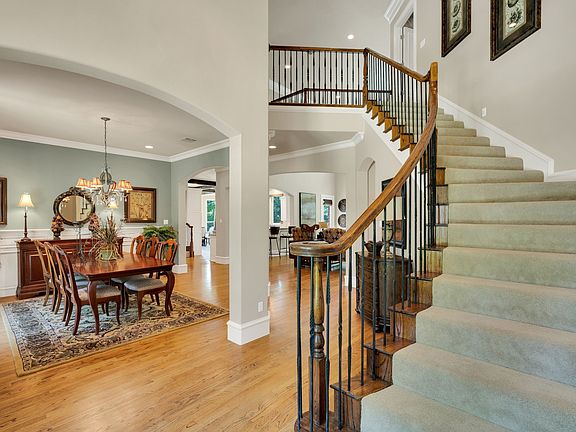 2nd image of 1811 Magic Valley Ln