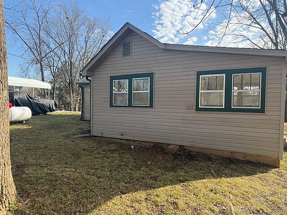 3rd image of 223 N Utah Avenue