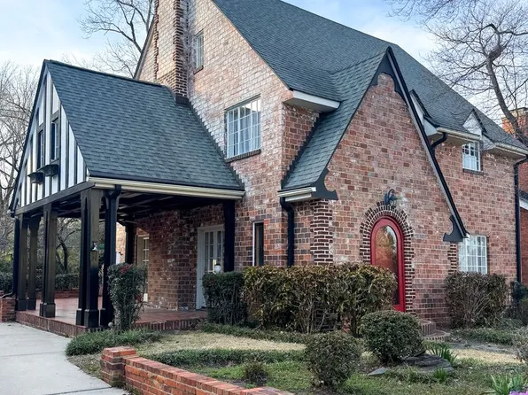 111 Hale St, Fayetteville, NC 28301