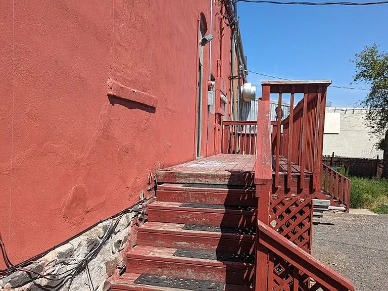 157 W Walnut Ave — Photo 2