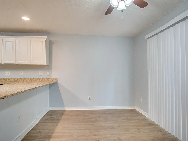 2707 Tupelo Ave — Photo 9