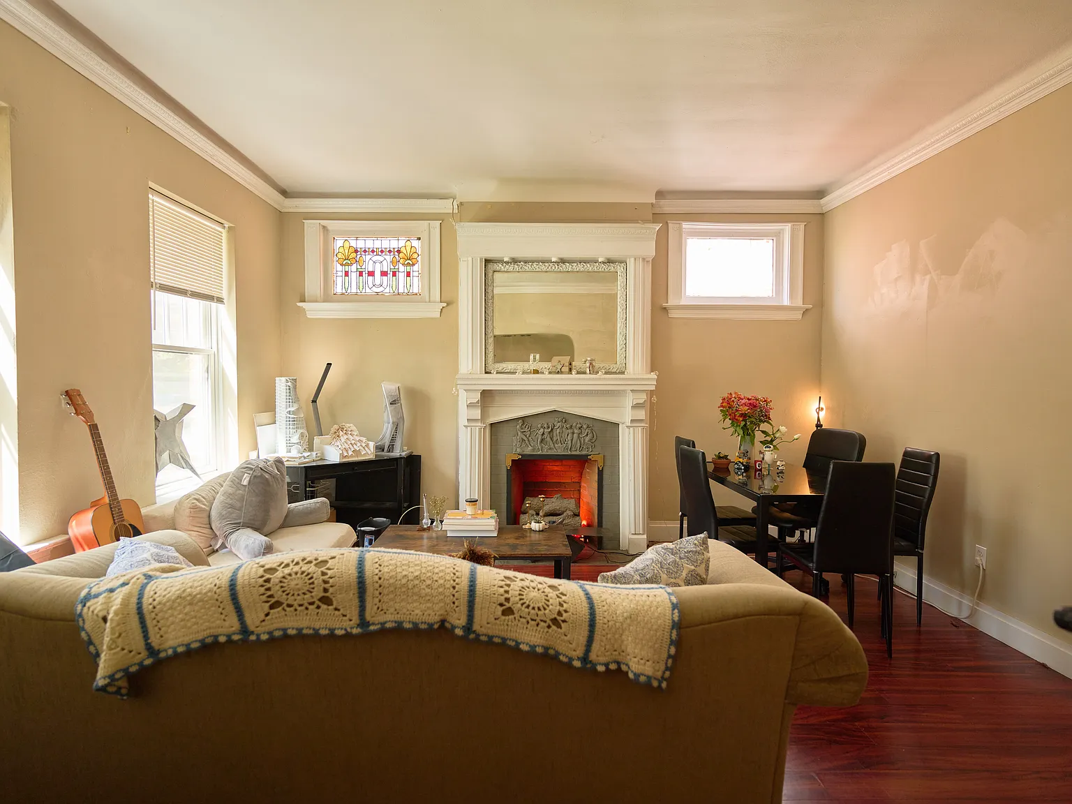 3 bed, 1400 sqft, $2,395 — Photo 2
