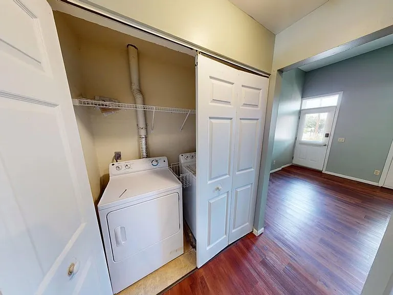 3861 McRee Ave — Photo 11