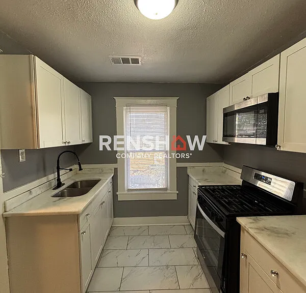 3589 Faxon Ave — Photo 8