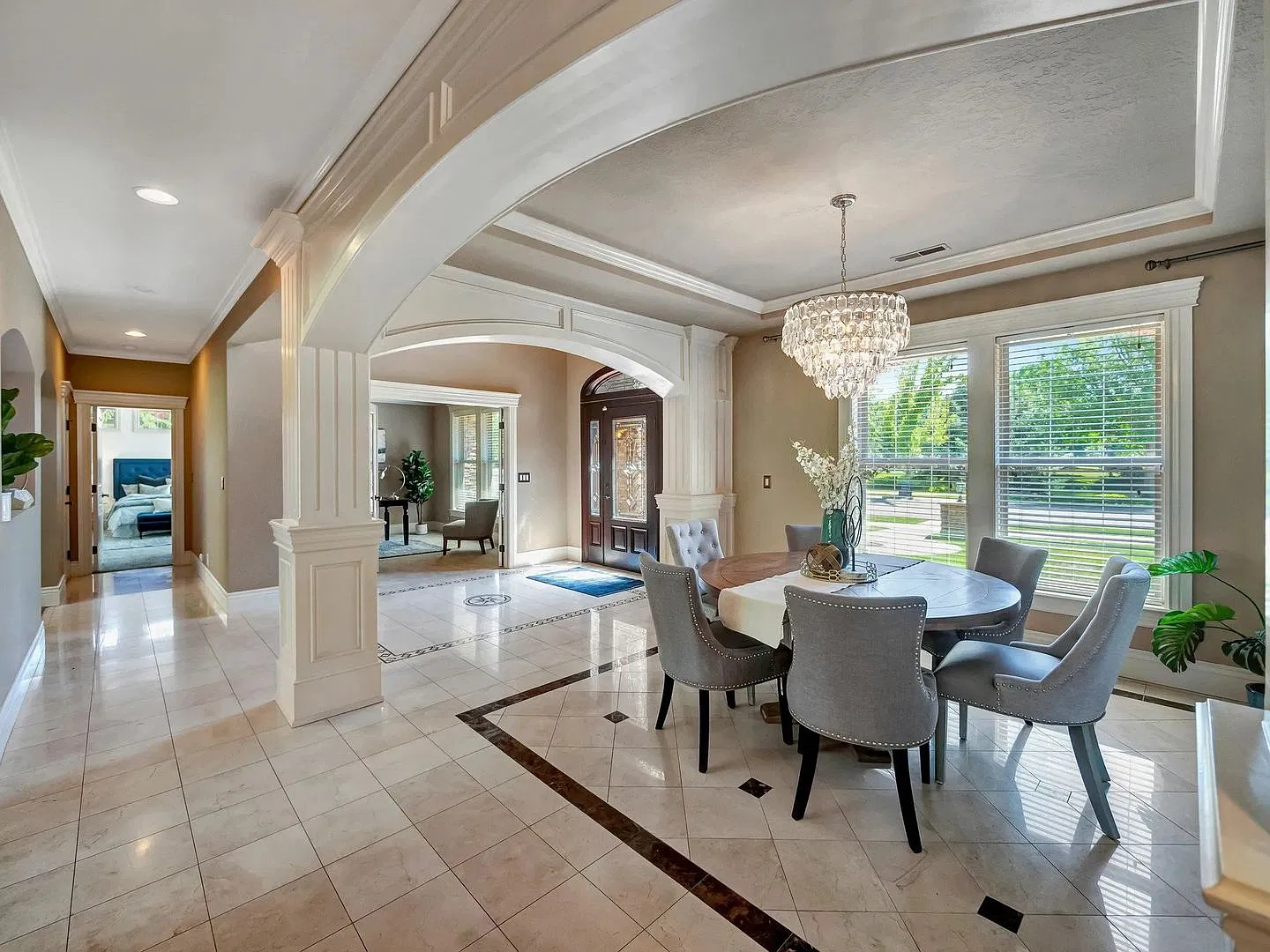 Luxury Executive Waterfront 5-Bed, 6-Bath Home for Lease in Clear Creek Crossing Nearly 5,000 Sq Ft — Photo 4