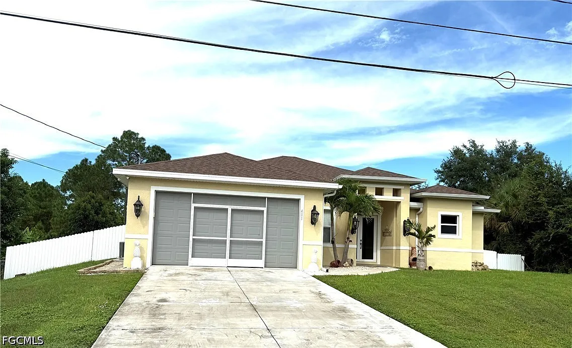 3 bed, 2.0 bath, 1793 sqft, $2,300 — Photo 2