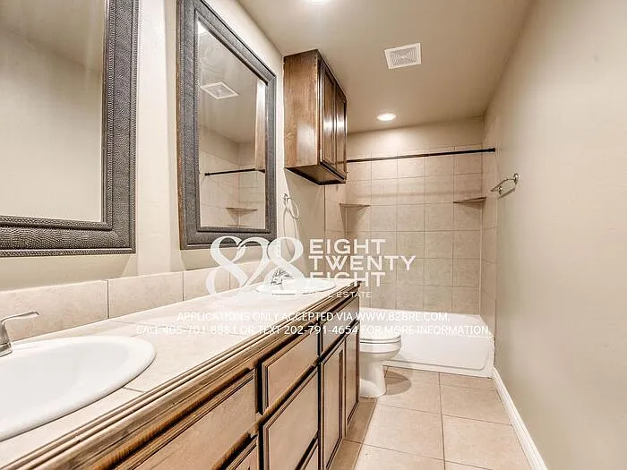 1732 Classen Blvd — Photo 24