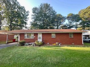 1410 Holloway St, Morrilton, AR 72110